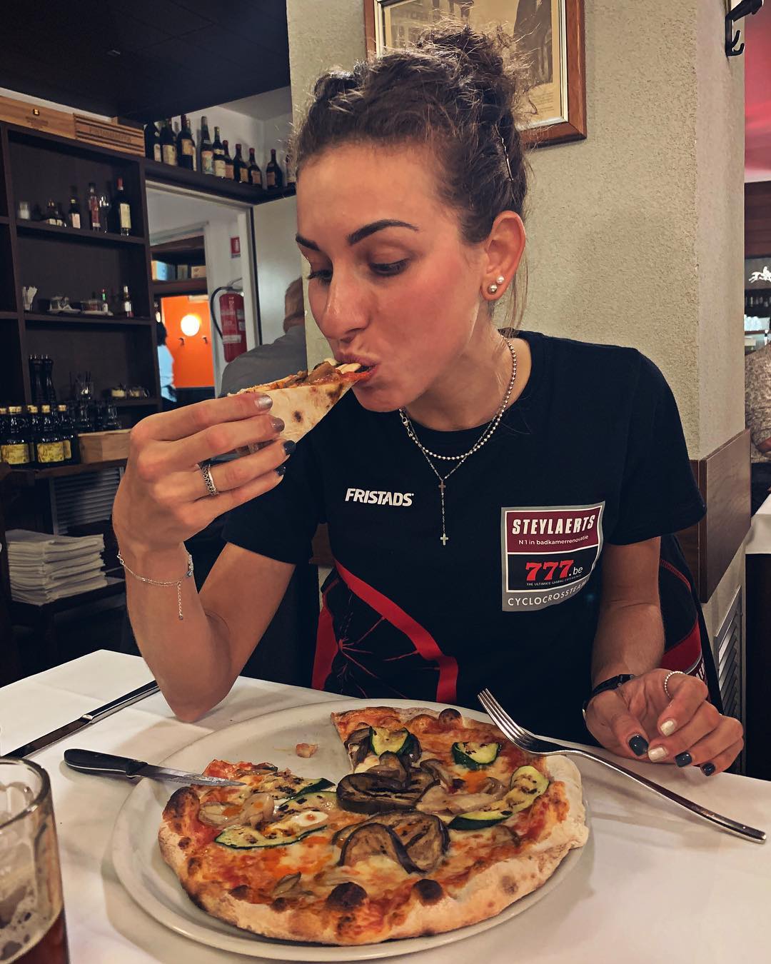 алиса и пицца