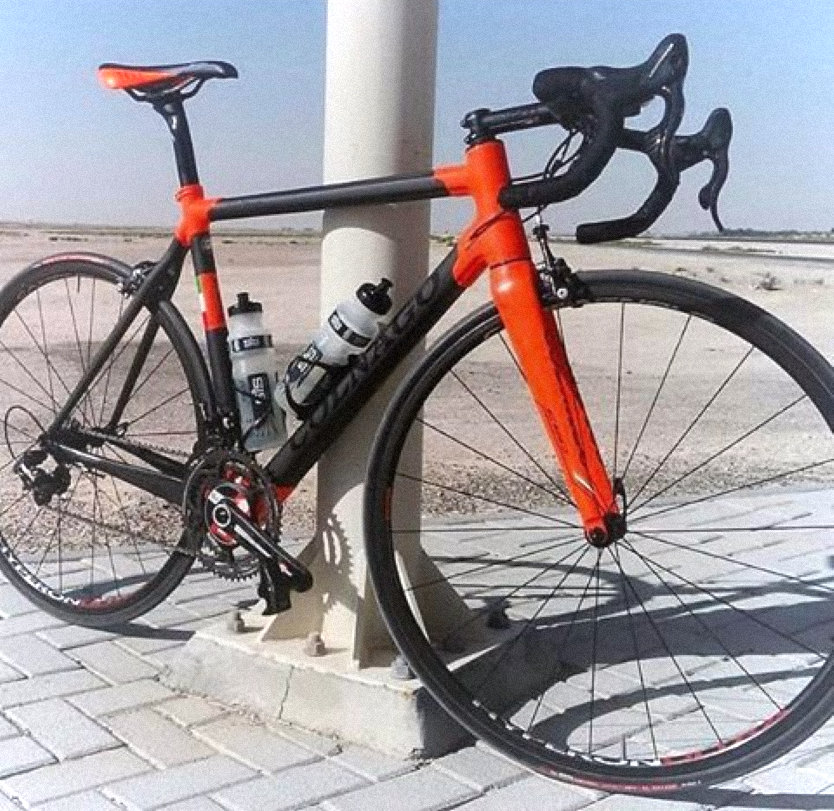 велосипед и столб