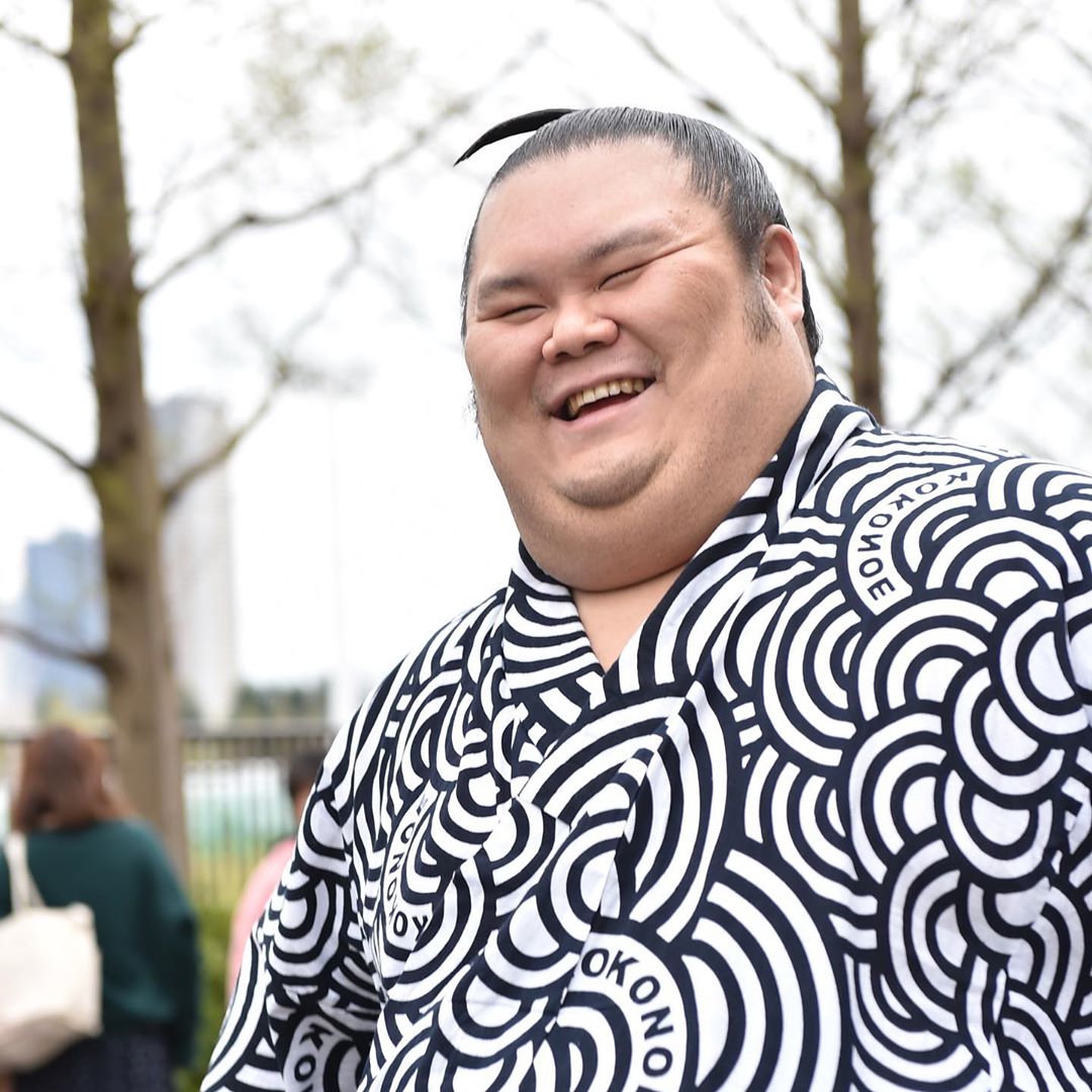 тиёмару смеется над вашими мучениями