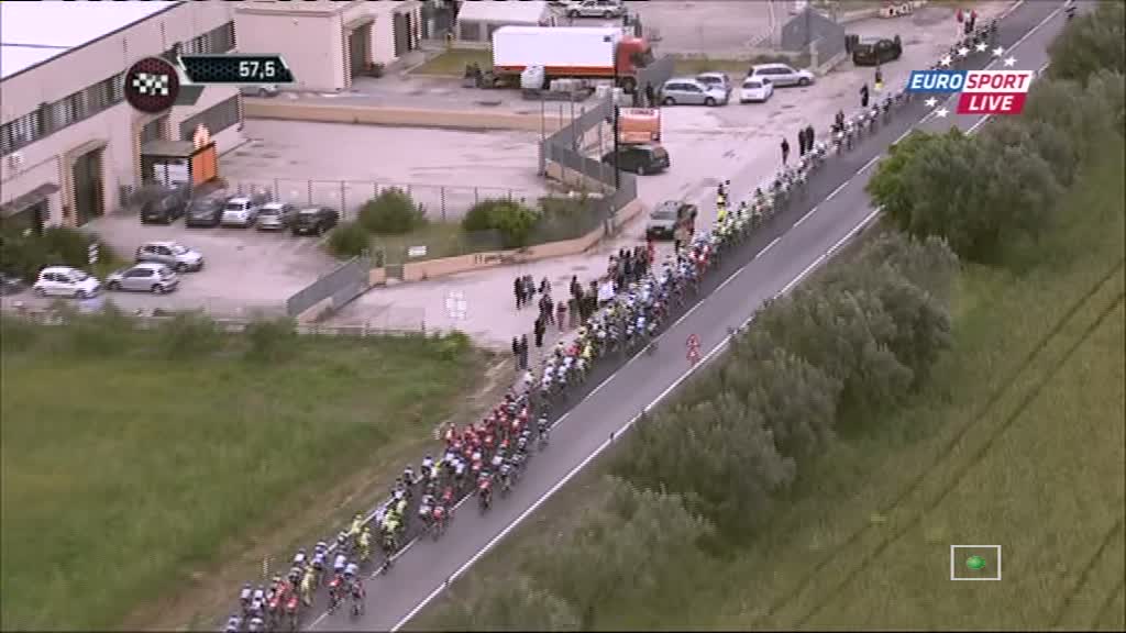 vlcsnap-2014-05-15-17h01m45s73